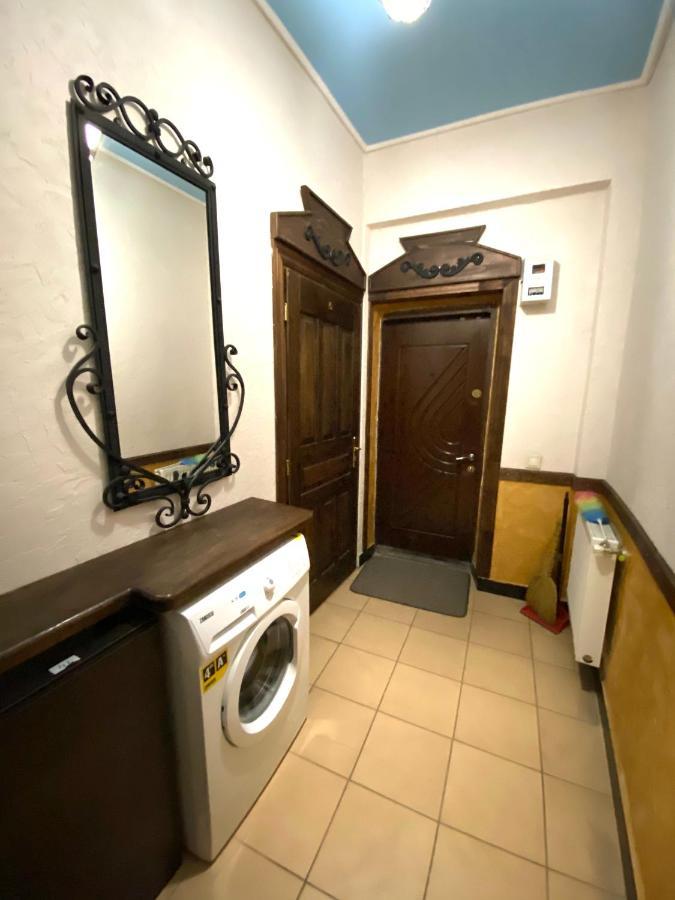 Апартаменти На Вул. Лесі Українки 19/4 Leópolis Exterior foto