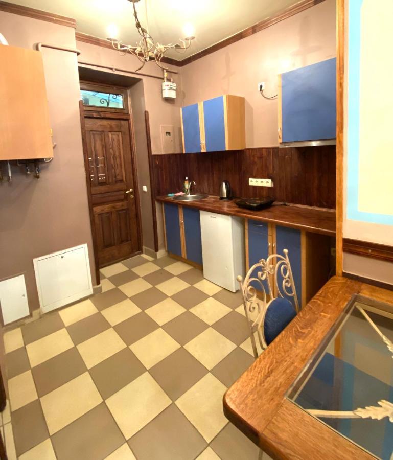 Апартаменти На Вул. Лесі Українки 19/4 Leópolis Exterior foto